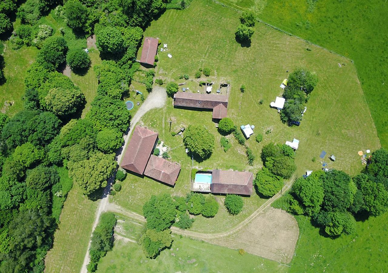 La Rhue Gites - Jacuzzi Jumilhac-le-Grand ภายนอก รูปภาพ
