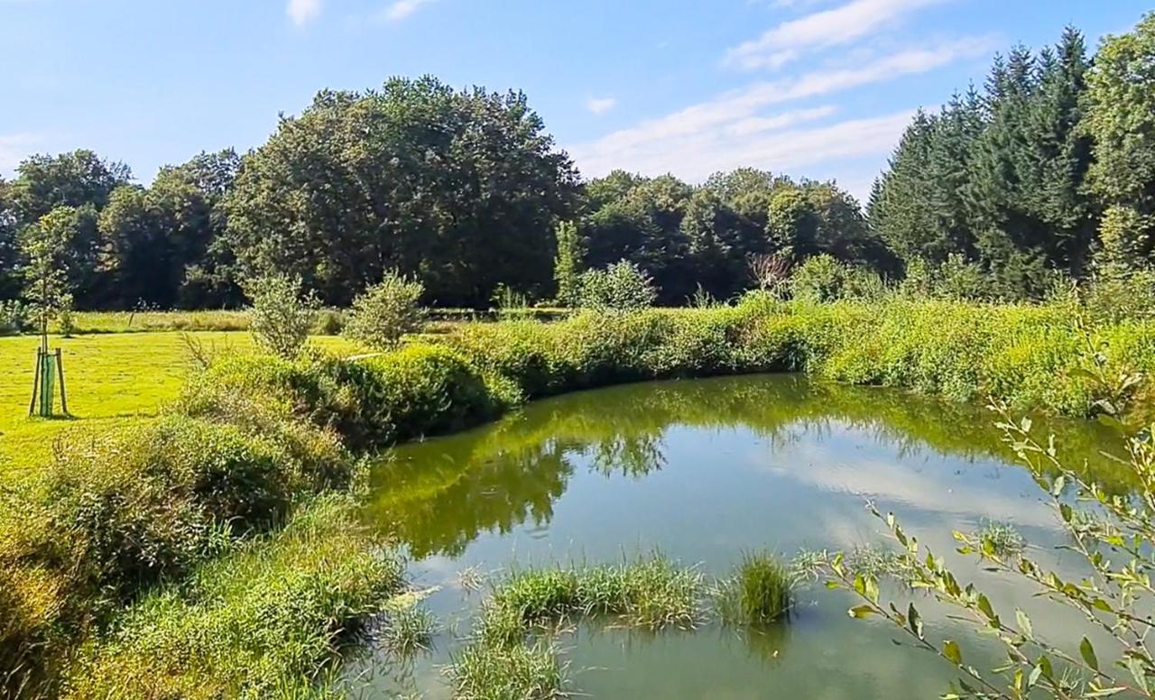 La Rhue Gites - Jacuzzi Jumilhac-le-Grand ภายนอก รูปภาพ