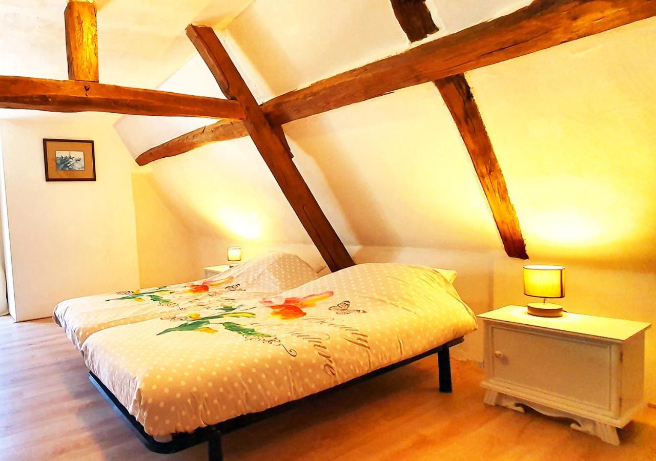 La Rhue Gites - Jacuzzi Jumilhac-le-Grand ภายนอก รูปภาพ